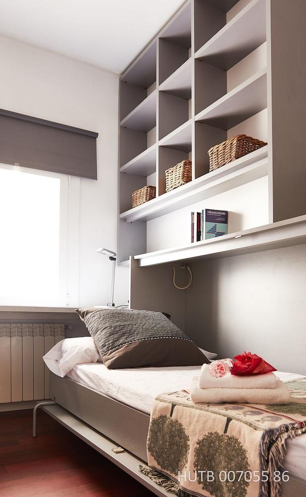 Alcam Augusta Apartment Барселона Екстериор снимка